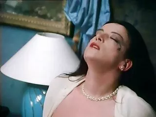 Lange Aziatische lezzie xxx filmpjes dominantie.