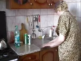 PLUMPER Mollige harde sex filmpjes anale invasie Teil VI