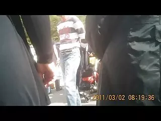 Kleine blonde tiener zuigt gratis bdsm filmpjes stijve lul en neukt in de auto